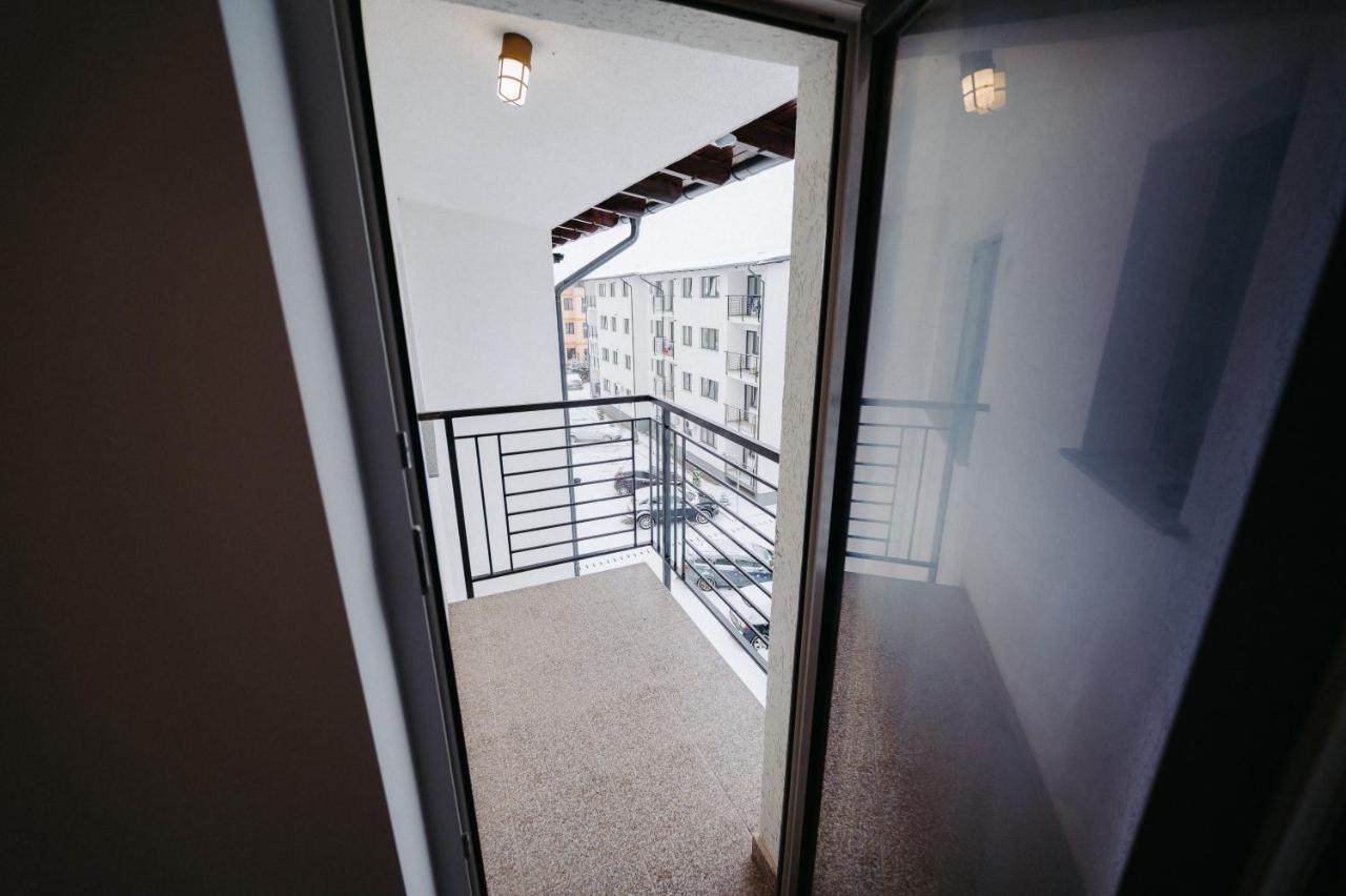 Modern Loft One Lägenhet Suceava Exteriör bild