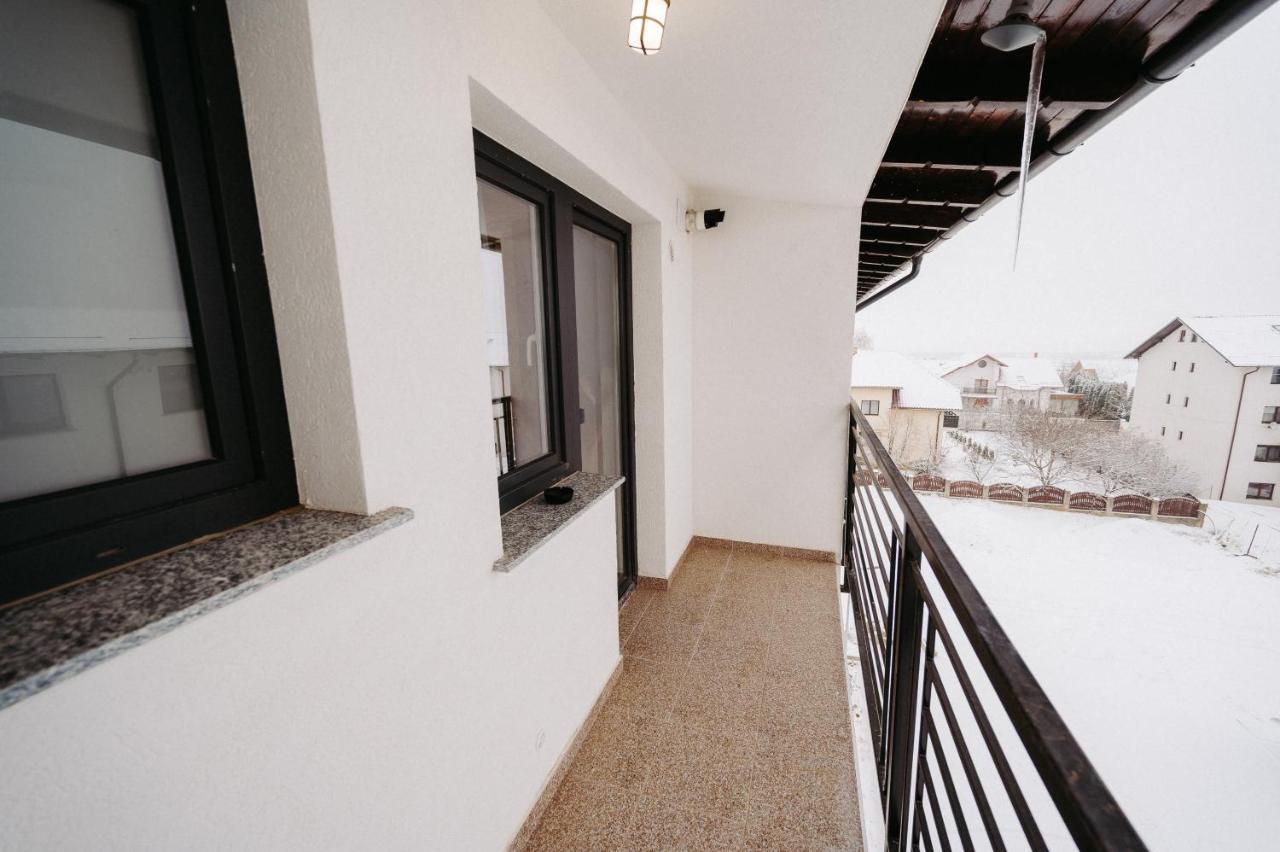 Modern Loft One Lägenhet Suceava Exteriör bild