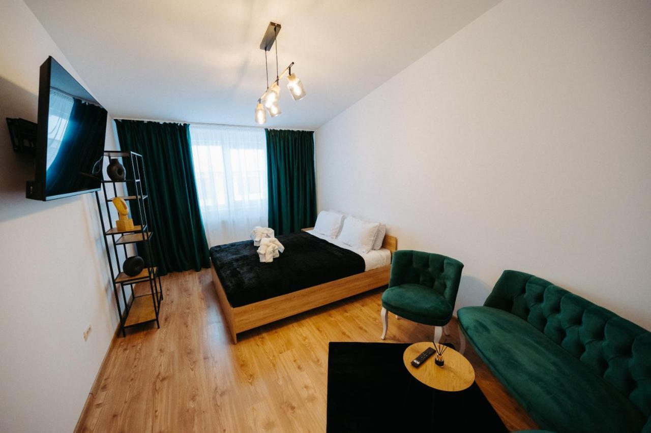 Modern Loft One Lägenhet Suceava Exteriör bild